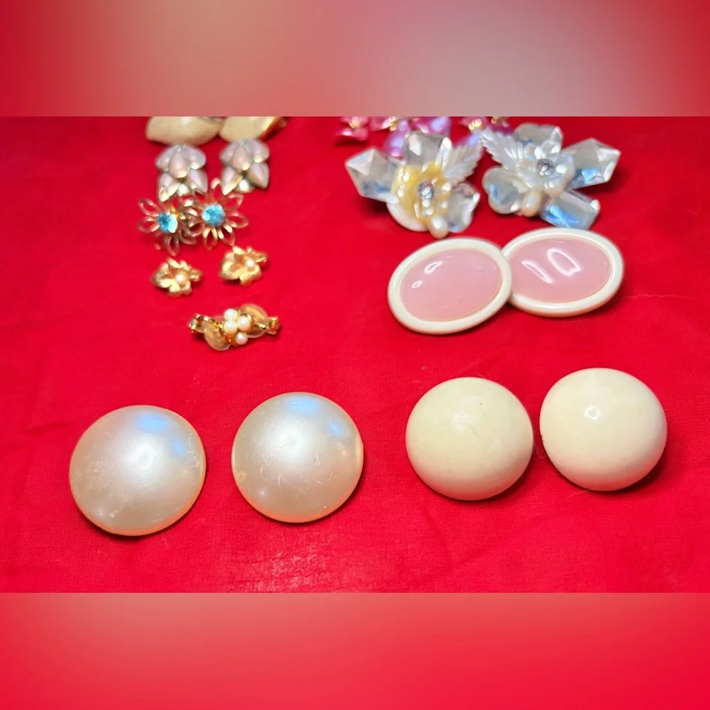 Vintage clip on earring lot